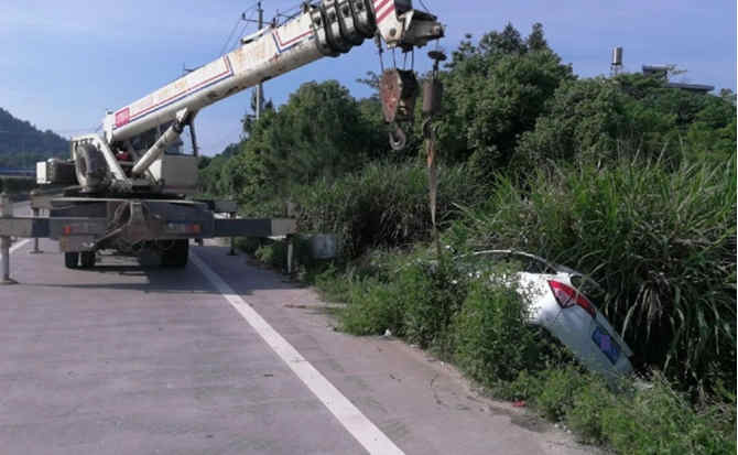 绥芬河重载吊车救援